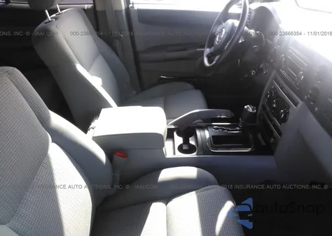 2006 Jeep Commander from USA, damaged, VIN 1J8HG48K56C145143